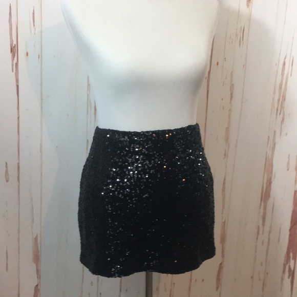 Sequins Skirt Party Perfect - Picture 6 of 8